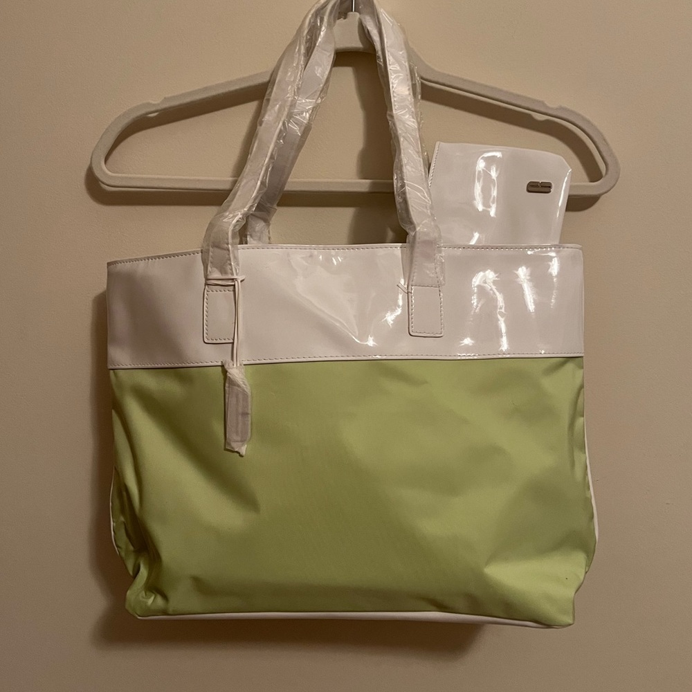 NWT Clinique Tote + Matching Wallet